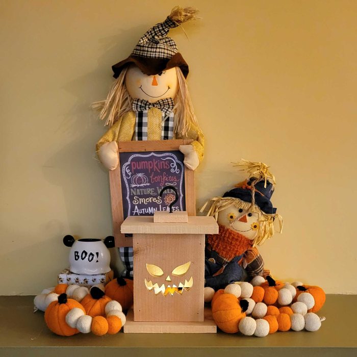Cedar Jack-o'-Lantern Box - Evil Smile