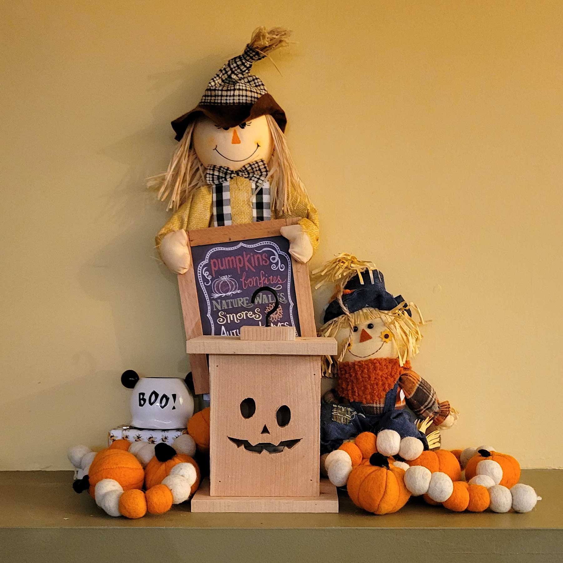 Cedar Jack-o'-Lantern Box - Goofy